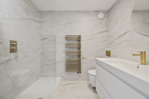 Photo 19- click for photo gallery